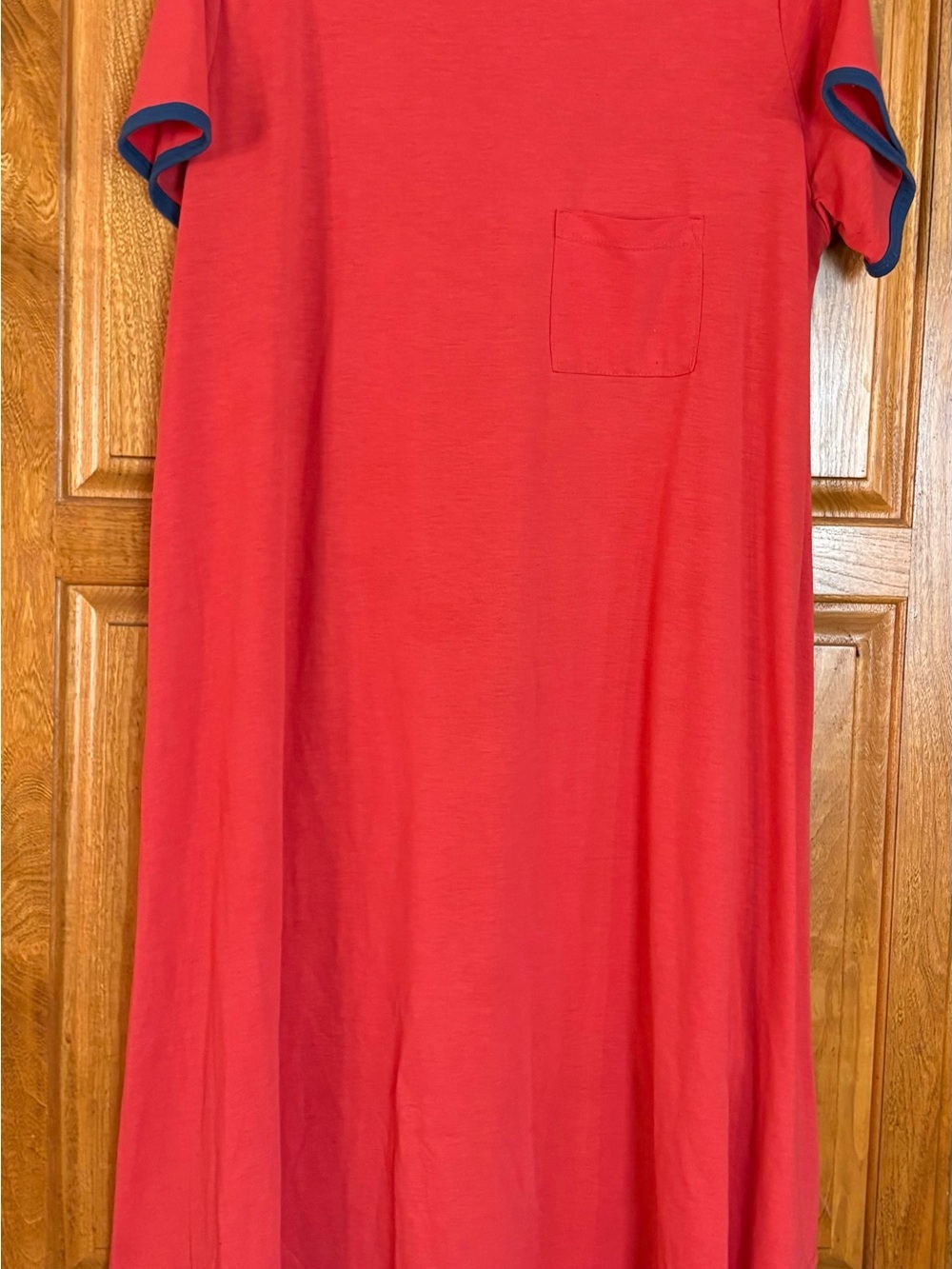 Lularoe Carly dress 2X
Red with navy blue trim